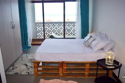 Image de 3-bedroom apartment in Mombasa with beach access, Ac, and fast speed internet