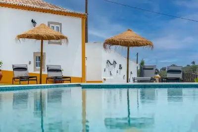 Image de Maison de vacances 'Casa Do Avô - Vale Luís Neto' avec vue montagne, Wi-Fi et climatisation