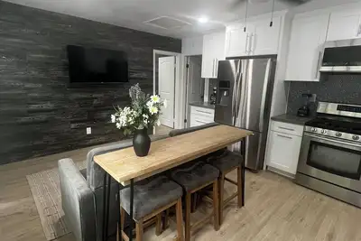Image de Cozy Guesthouse w/Full Kitchen in Oxnard