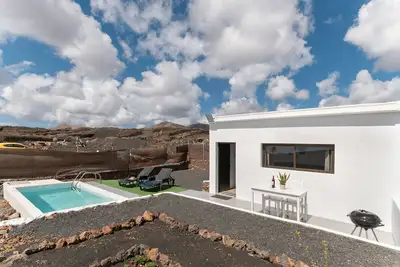 Image de Maison de vacances 'Casa Jonas' avec vue sur la mer, piscine privée et Wi-Fi