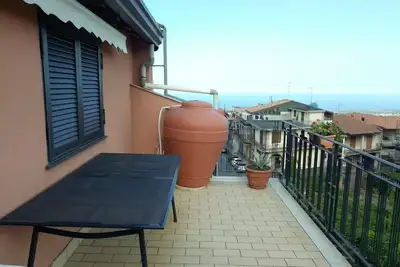 Image de Suite Etna and sea Between the slopes of Etna and the beautiful sea of Taormina