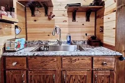 Image de Cozy Cabin with 1 bedroom and WiFi close to Augusta & Maysville Kentucky
