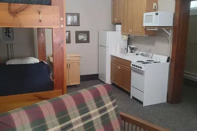 Image de Charming 1-bedroom Hunter's Retreat - sleeps 4