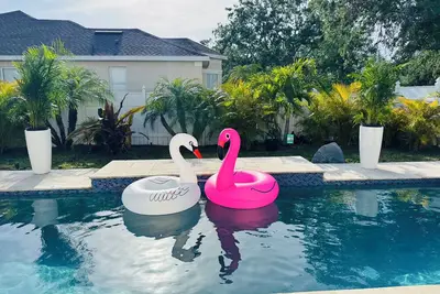 Image de Paradise 4 Bedroom Heated Pool Home Near Img Academy and Siesta Key Beach