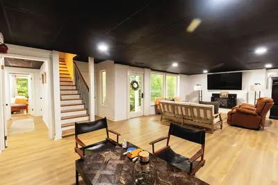 Image de Clemson 3br Family-Friendly Near Stadium with 75” Tv and Indoor Putt Green