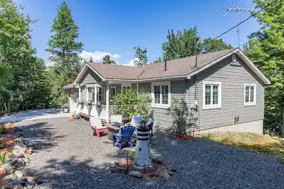 Image de Charming 2-bedroom cottage located near Sandy Point Beach.