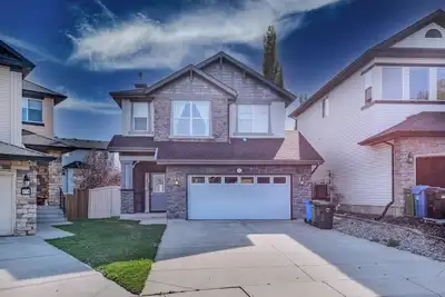 Image de Phenomenal 3-bedroom house with high speed WiFi, Central Ac, Double Garage