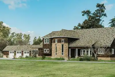 Image de New! Gilroy Farmhouse for Large Groups