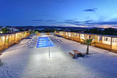 Image de Cozy mobile home with pool 100m from the sea near Zadar in Turanj