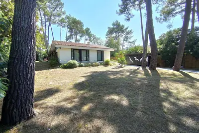 Image de Villa rénovée avec jardin, terrasse, clim et WiFi à Lège-Cap-Ferret