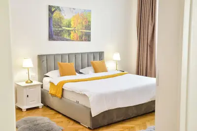 Image de Charming 2-bedroom apartment in delightful Brașov with WiFi