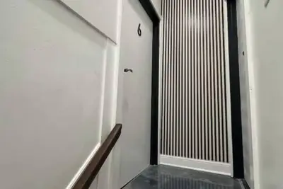 Prime Otr+ Queen bed +Parking Unit 6