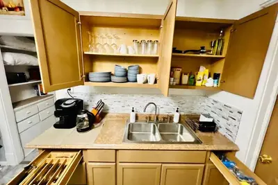 Image de Snug 1st Floor|25 Mins to Falls!