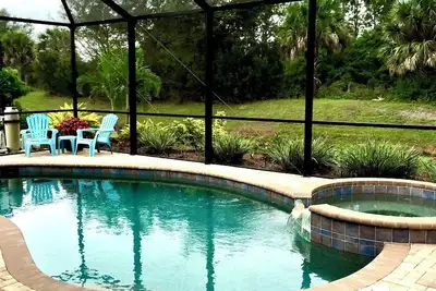 Image de Private Pool and Hot-tub in paradise - privacy, sunsets and fun!