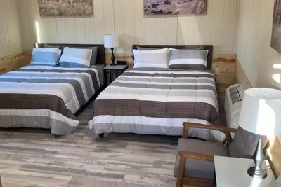 Image de O’Neill Ventures’s Queen Cabin with Wifi