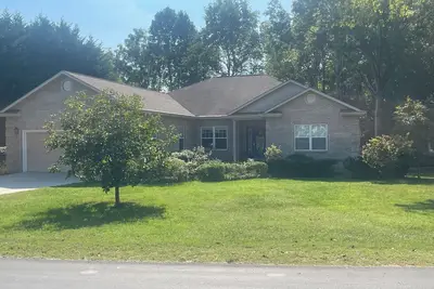 Image de Central Tellico Village house with WiFi, Ac on  serene small cul-de-sac location