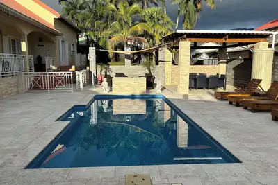 Les Z'Orangines maison avec piscine à Saint Benoit