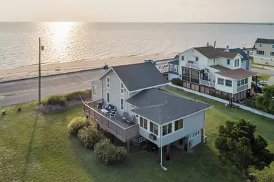 Image de Lovely Coastal Home By Delaware Bay: Walk to Beach