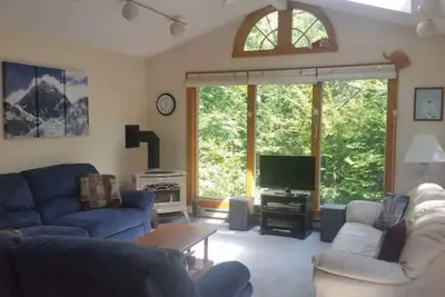 Image de Mt. Snow rental- 5 Br/2. 5 bth monthly rental avail 12/30/2024-1/31/2025