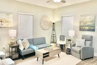 Image de Charming & Chic Bayou Cottage Minutes from Nola