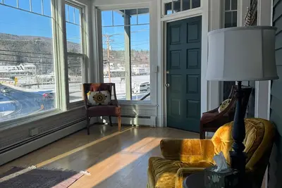 Image de 3 bedroom, 2 bath with views of the Lake