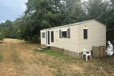 Image de Mobile home en bordure de lac privatif lac Beaumont