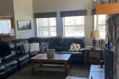 Image de Lovely PineTop Resort3-bedroom w/fitness room, WiFi, Ac, near Sunrise Ski Resort