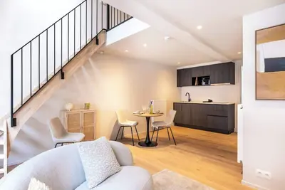 Cozy Duplex Retreat in Ghent