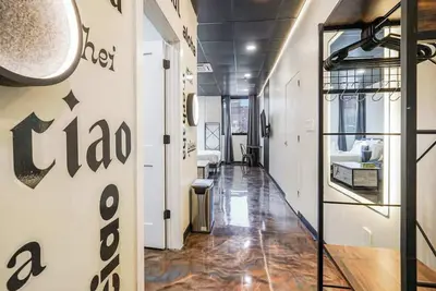 Image de *New* Loft 3 min to Local hospitals Sleeps 4