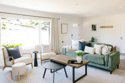 Image de Charming Modern Luxe 4-bedroom home with WiFi in San Leandro