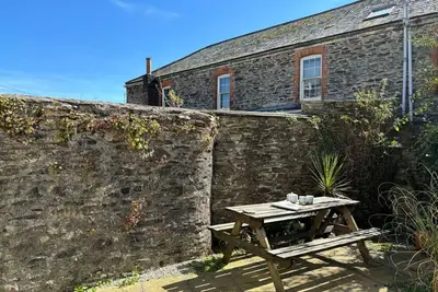 Image de Belle maison de vacances privée pour 6 personnes avec Wifi, Tv, patio, animaux admis et parking