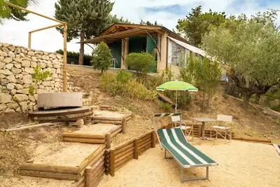 Image de Belle maison de vacances avec climatisation, Wifi, patio, animaux admis, vue panoramique, parking