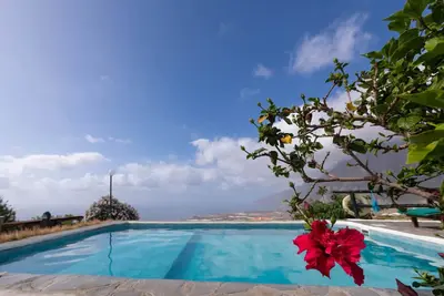 Image de Appartement Fantastique pour 4 personnes Vues, Piscine, Tennis et Barbecue