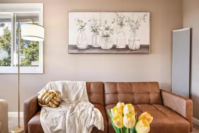 Image de Modern 2br/2ba Kirkland Home, Walk to Beach Park