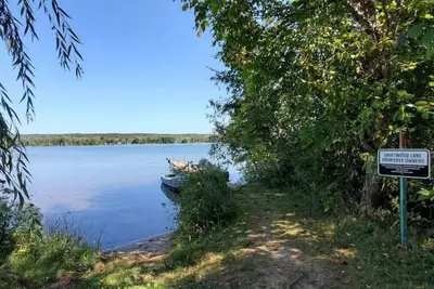 Image de Belle Maison Intermediate Lake Cottage