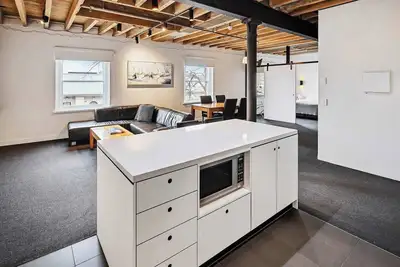 Image de Gibson's Mill waterfront warehouse apartment - 201