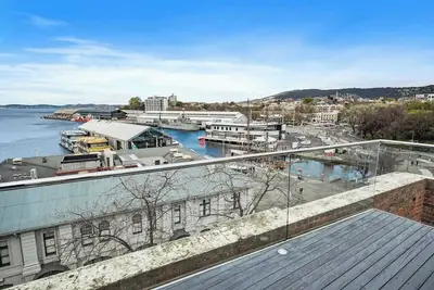 Image de Gibson's Mill Penthouse with private balcony - 301