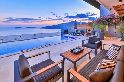 Image de Villa Xanadu, 4 bedroom villa with table tennis, infinity pool and roof terrace