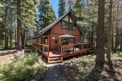 Image de Wonderful cabin w/ HotTub in charming Homewood, very close to Chambers Landing.
