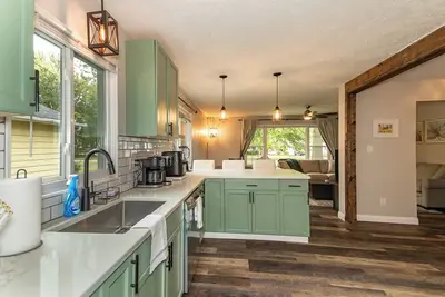 Image de Ranch, Bocce Court, King Bed, Central Location