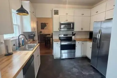 Image de Uptown Bungalow\n\n