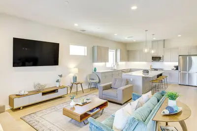 Walk to Coachella: New Home w/ Private Pool!