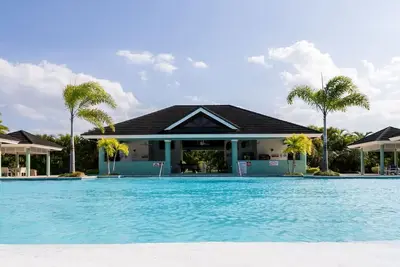 Image de Ctbh @ The Palms at Richmond Estates - Villa #170 [3-Bedroom w/ Pool]