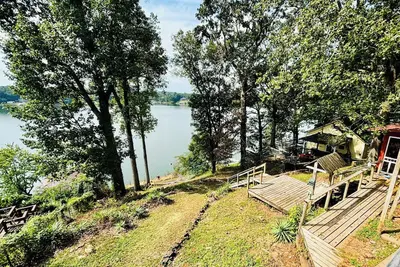 Image de Logan Martin Lakefront Cabin