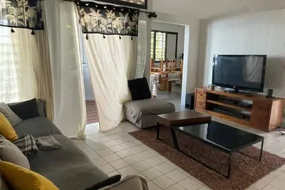 Image de Fully equipped house in secure neighborhood 24/7