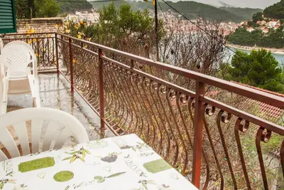 Image de Appartement Hajdi (10633-A1) - Pucisca - île de Brac