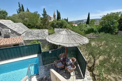 Image de Maison Niksi (10684-K1) - Skrip