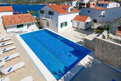 Image de Appartements Bisernica (108421-A1) - Razanj
