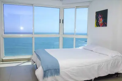 Image de Space and Light: Dream Apartment in the Heart of the City