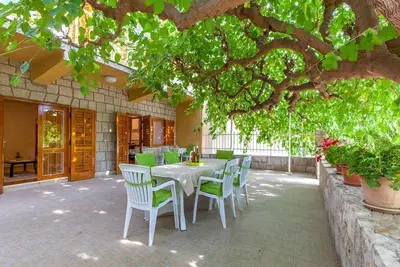 Image de Maison Zeljka (109821-K1) - Podstrana